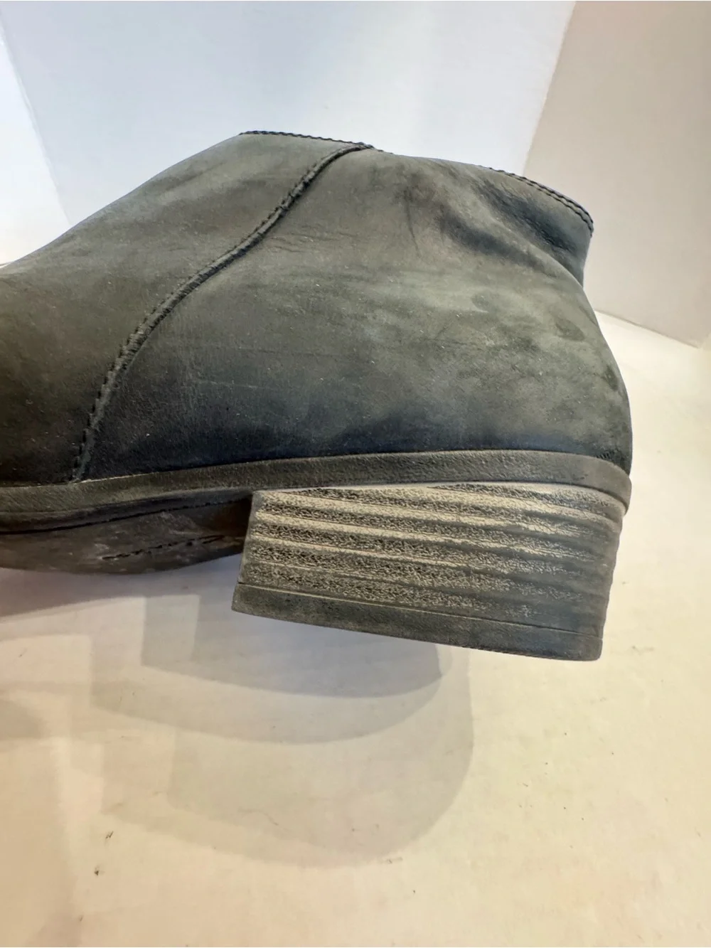 Clarks Collection Ankle Booties Sz 8.5 W Side Zip Black Tassel Ultimate Comfort